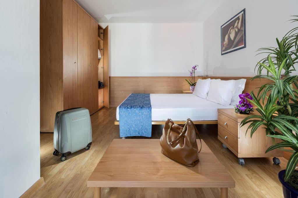 Aparthotel Esperya Lignano Sabbiadoro Eksteriør bilde
